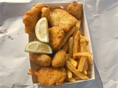 George S Seafood Geelong West Takeaway Order Online From Menulog