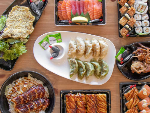 Sakura just eat store