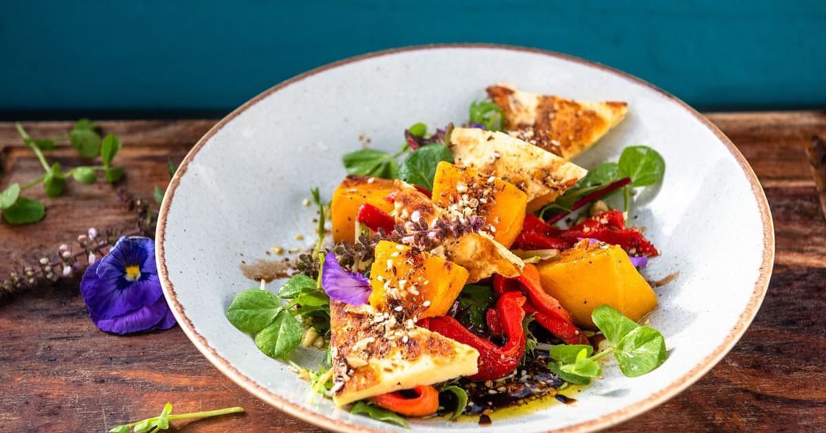 Surf Club Restaurant & Bar restaurant menu in Coffs Harbour Order