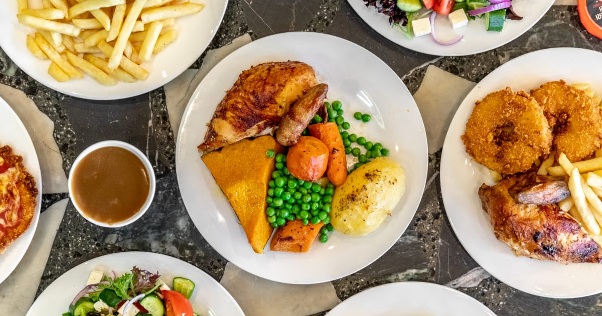 Croxton Roosters Charcoal Chicken restaurant menu in Thornbury Order