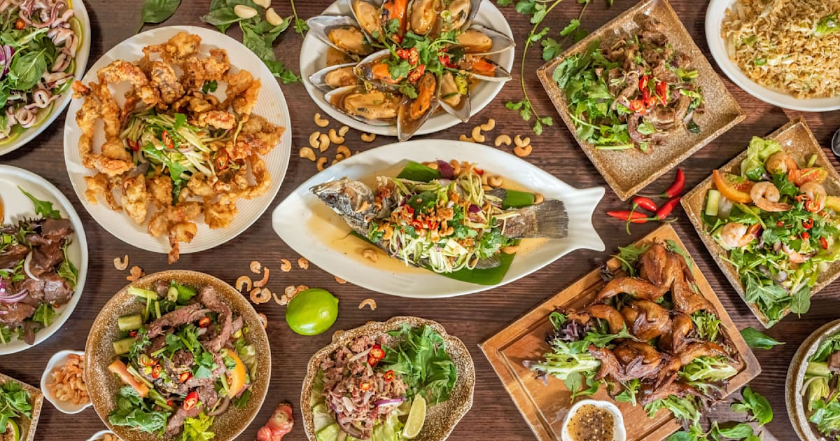 Long S Kitchen Restaurant Menu In Canley Heights Order From Just Eat