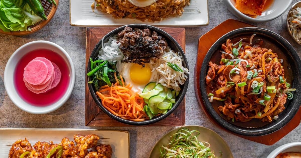 Seoul Pocha Korean Eatery & Pub restaurant menu in Carlton Order