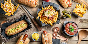 5 Dogs Hot Dogs