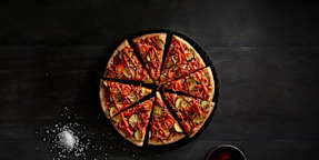 Golden Crust Pizza Quakers Hill
