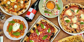 Cheekys Pizza + Bar